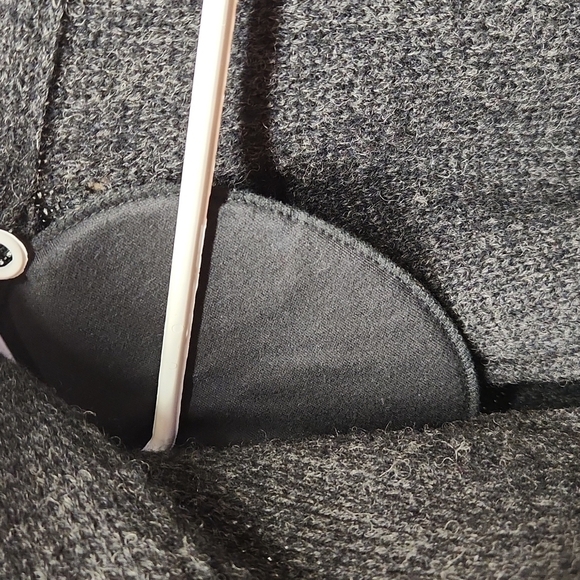 I.B. Diffusion 100% wool full length sweater size small - Picture 6 of 6